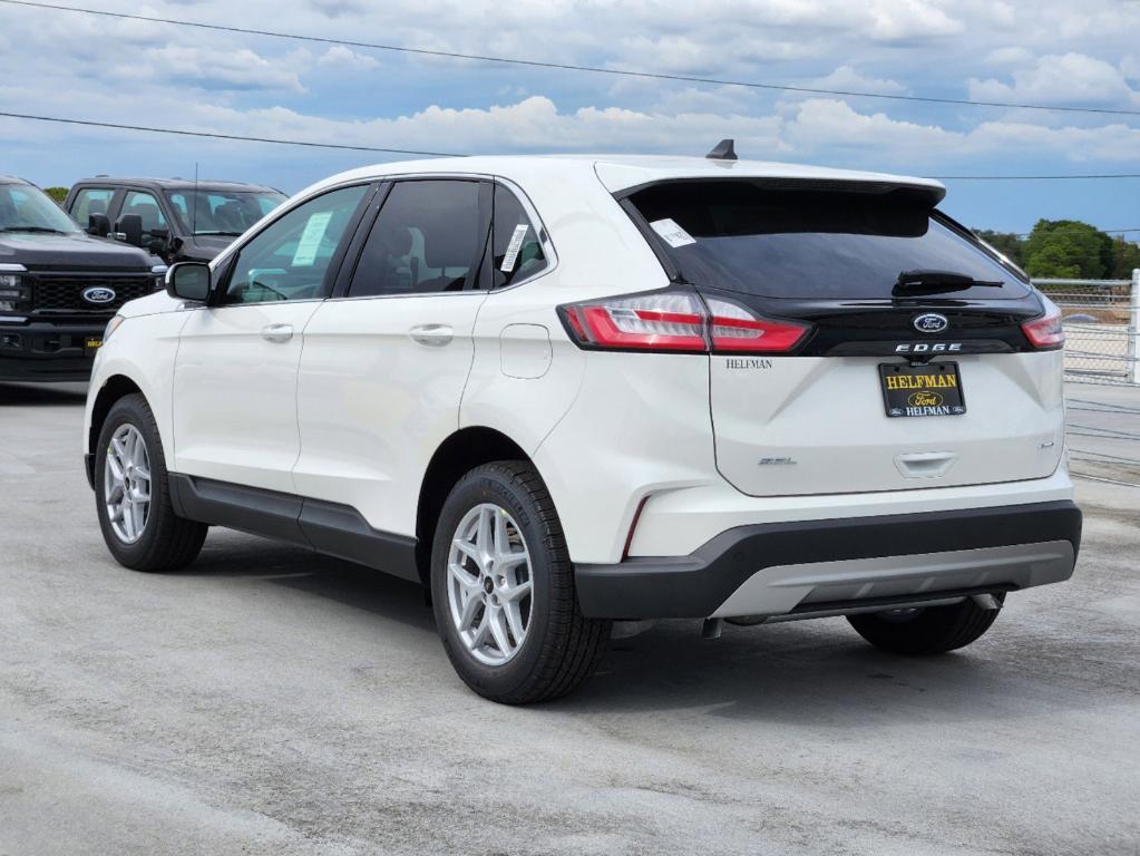 new 2024 Ford Edge car, priced at $37,301