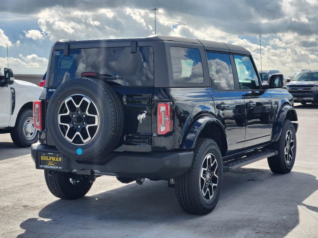 new 2024 Ford Bronco car, priced at $51,673