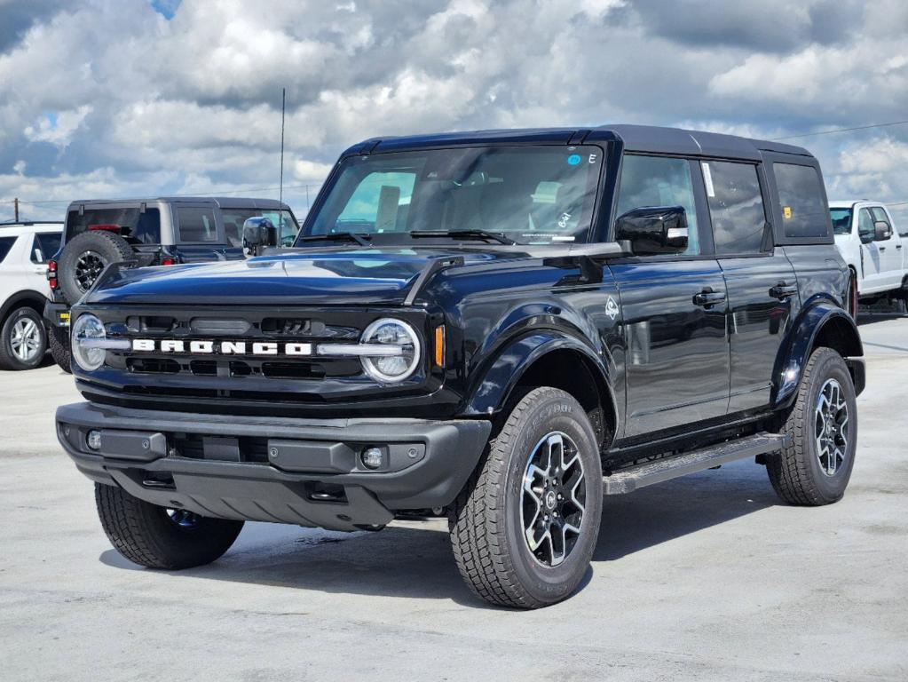 new 2024 Ford Bronco car, priced at $51,673