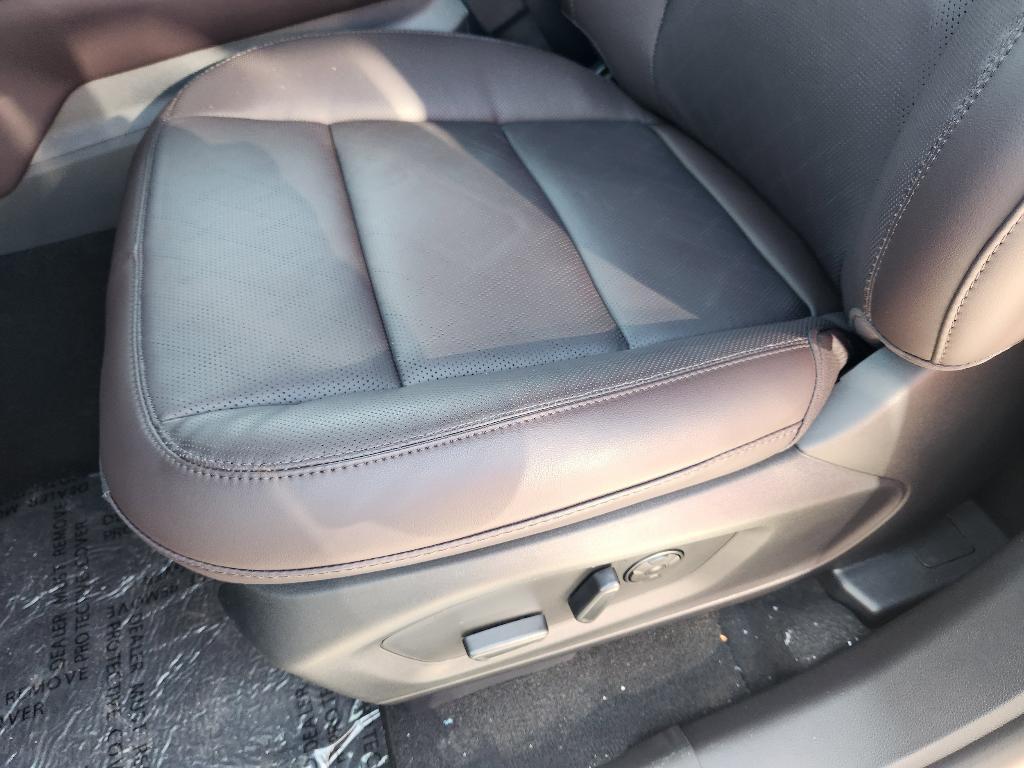 new 2025 Ford Explorer car, priced at $54,045