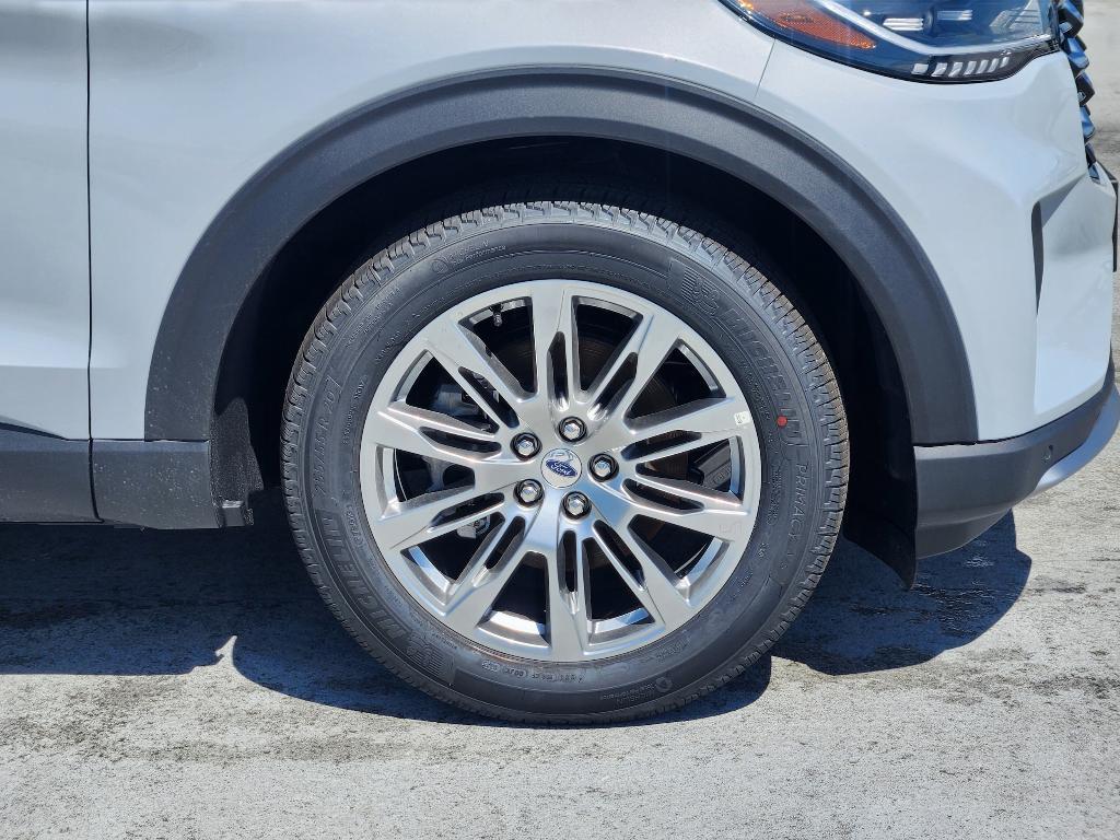 new 2025 Ford Explorer car, priced at $54,045