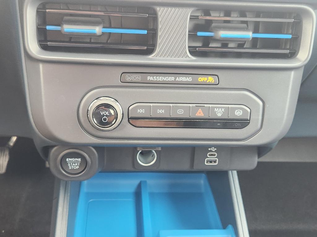 new 2025 Ford Maverick car, priced at $31,090