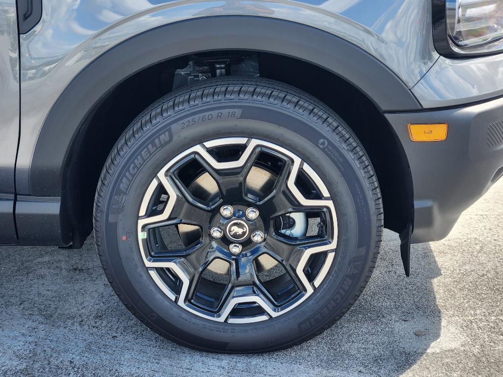 new 2025 Ford Bronco Sport car, priced at $35,914