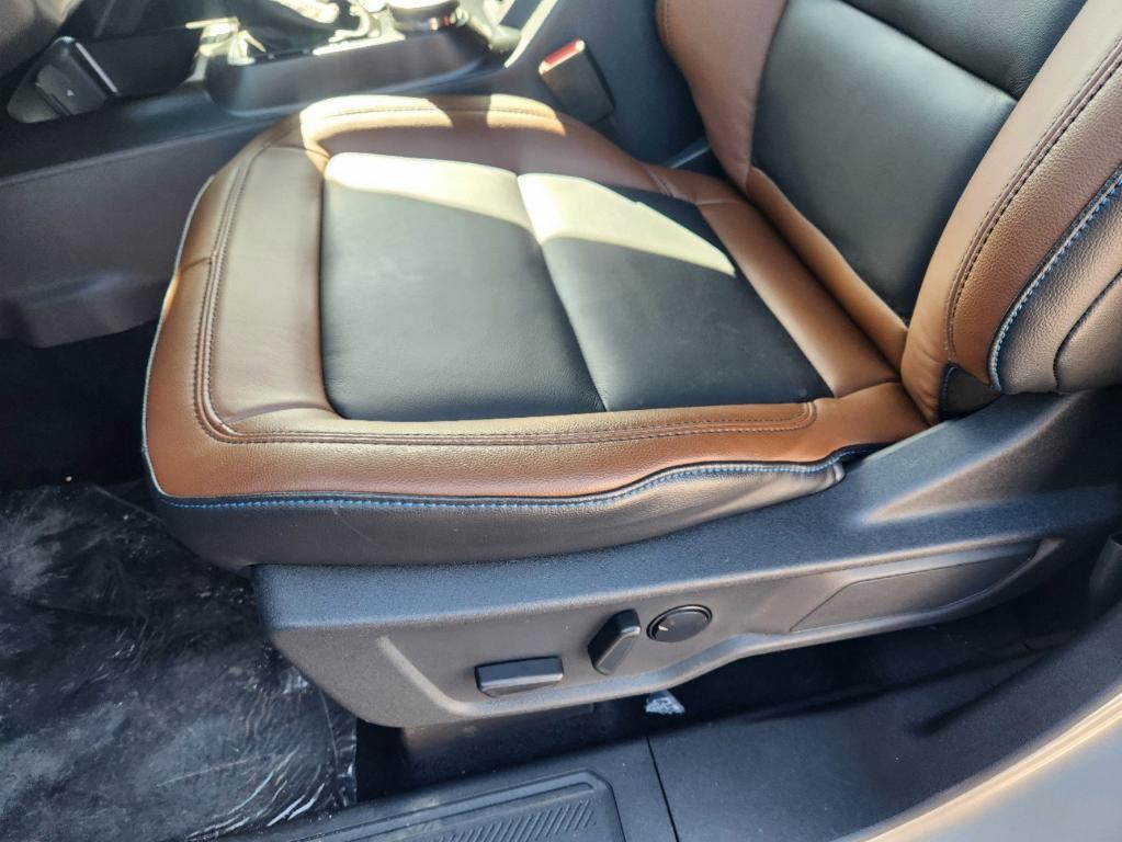 new 2024 Ford Bronco car, priced at $48,074