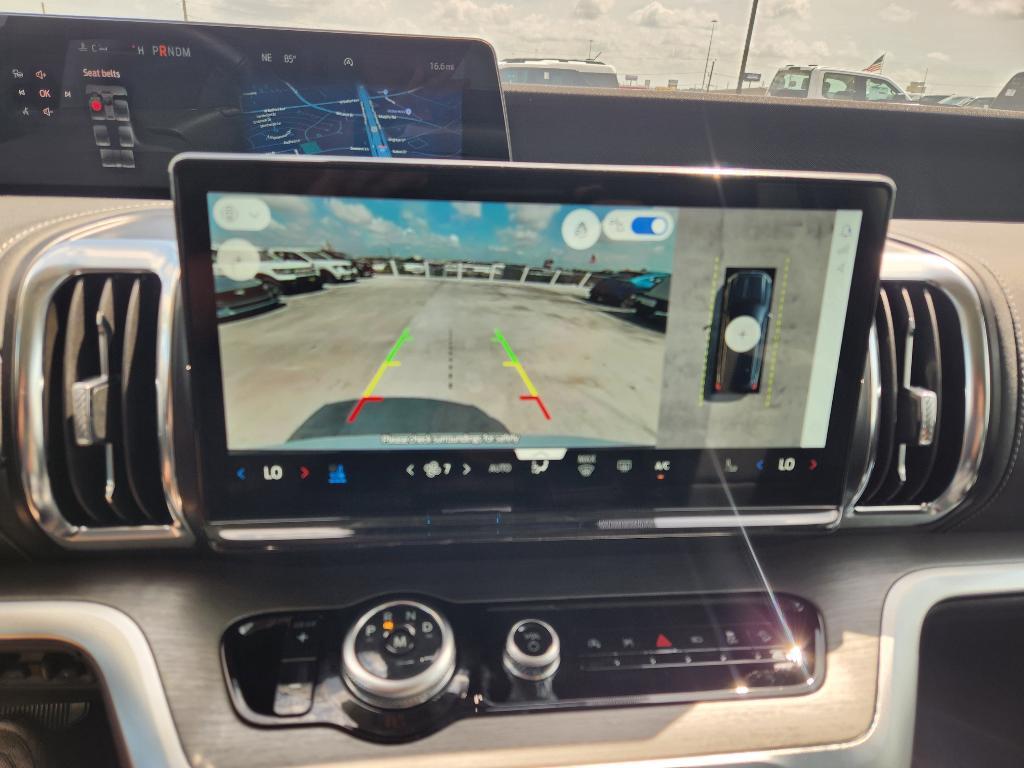 new 2025 Ford Expedition car, priced at $78,442