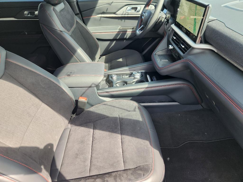 new 2025 Ford Explorer car, priced at $55,343