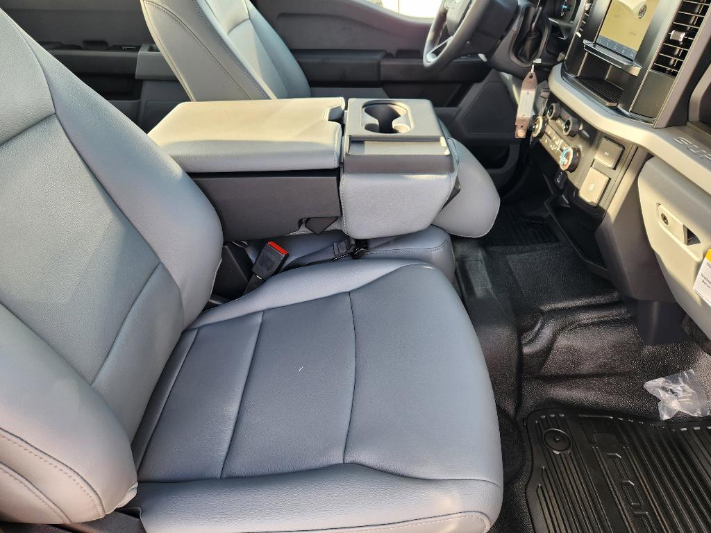 new 2025 Ford F-250 car, priced at $61,073