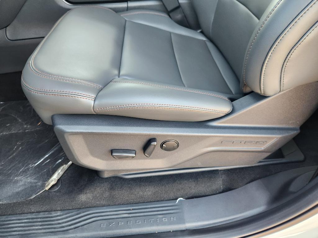 new 2025 Ford Expedition Max car, priced at $70,767