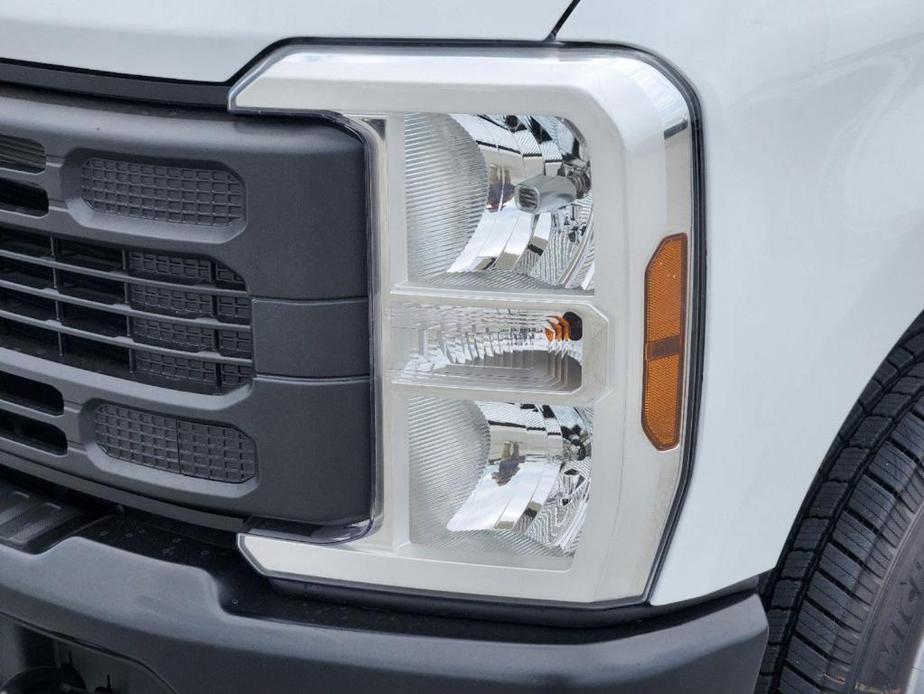 new 2024 Ford F-250 car, priced at $47,672