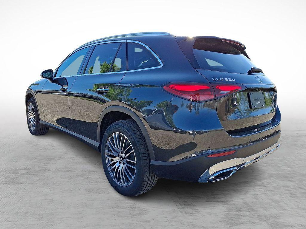 new 2025 Mercedes-Benz GLC 300 car, priced at $59,095