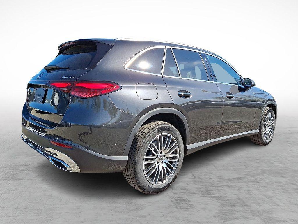 new 2025 Mercedes-Benz GLC 300 car, priced at $59,095