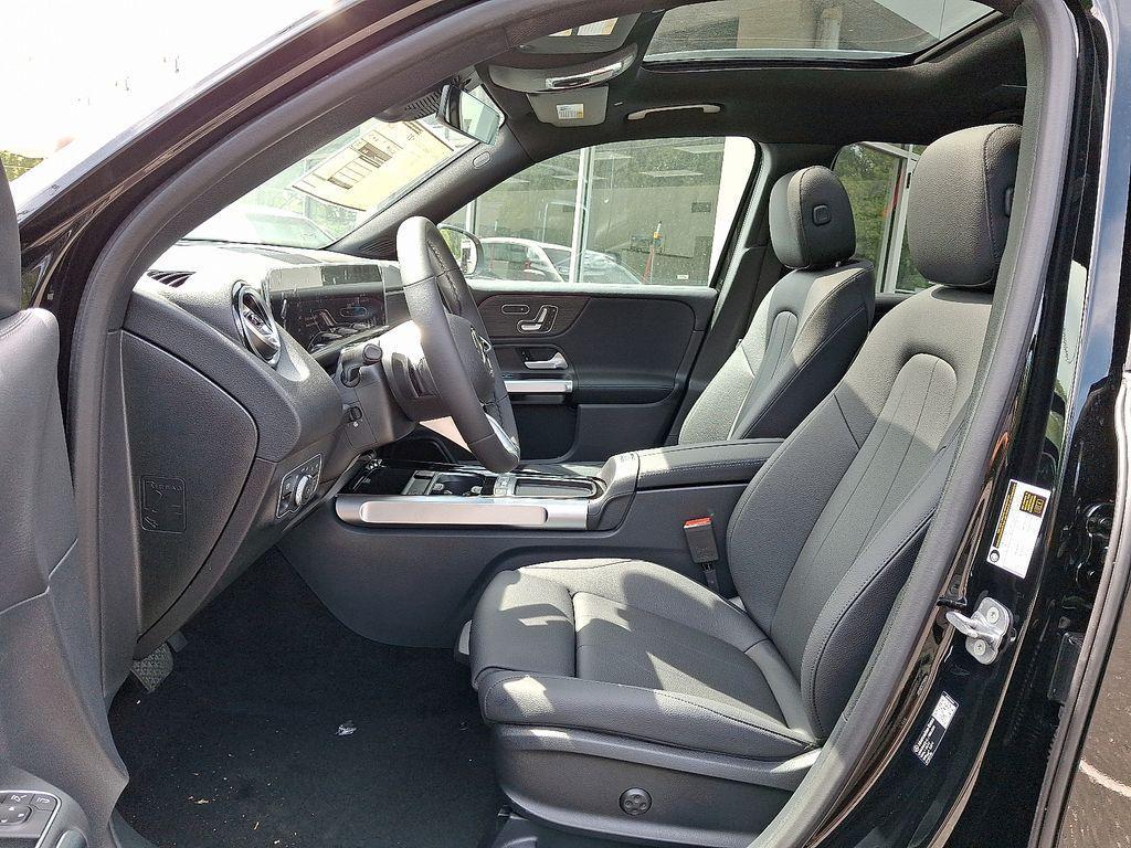 new 2026 Mercedes-Benz GLB 250 car, priced at $51,425