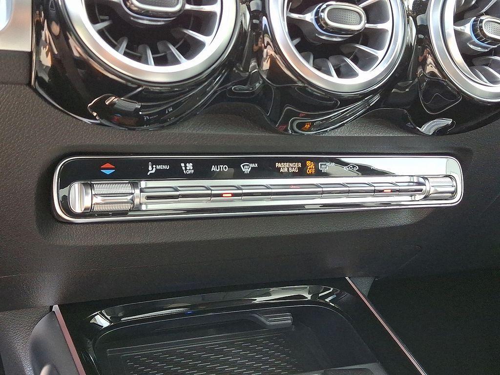 new 2026 Mercedes-Benz GLB 250 car, priced at $51,425