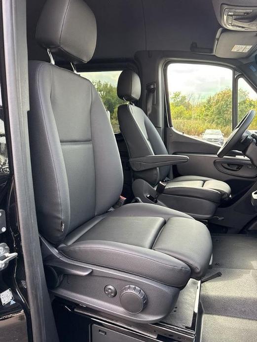 new 2024 Mercedes-Benz Sprinter 2500 car, priced at $80,192