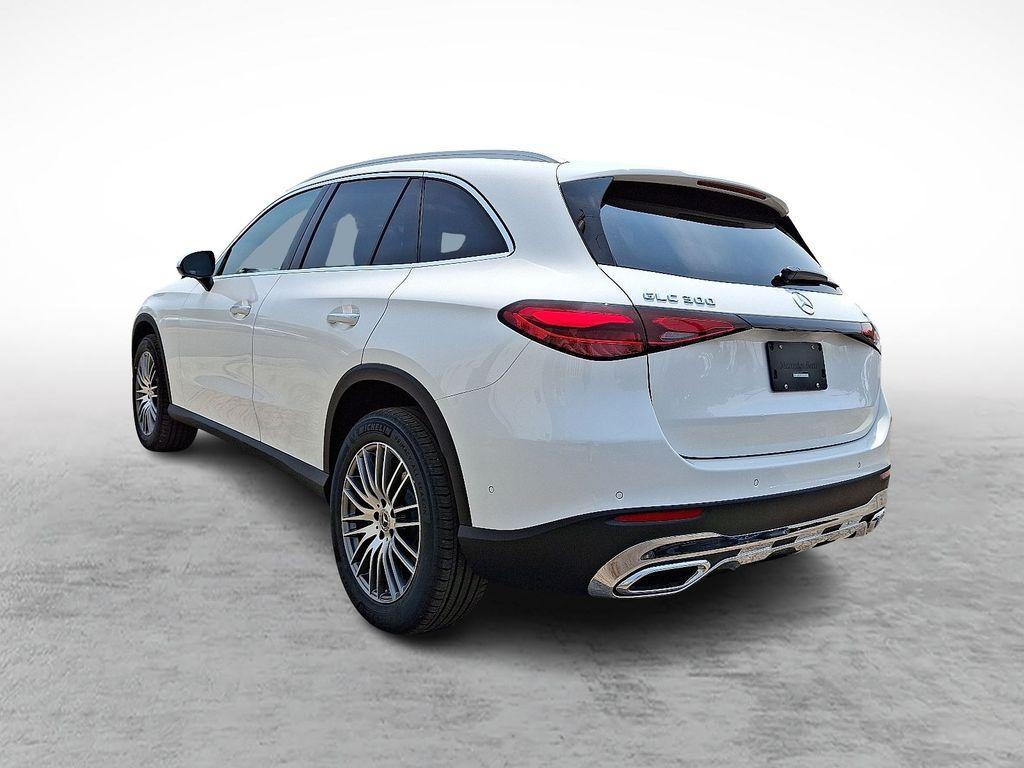 new 2025 Mercedes-Benz GLC 300 car, priced at $54,750