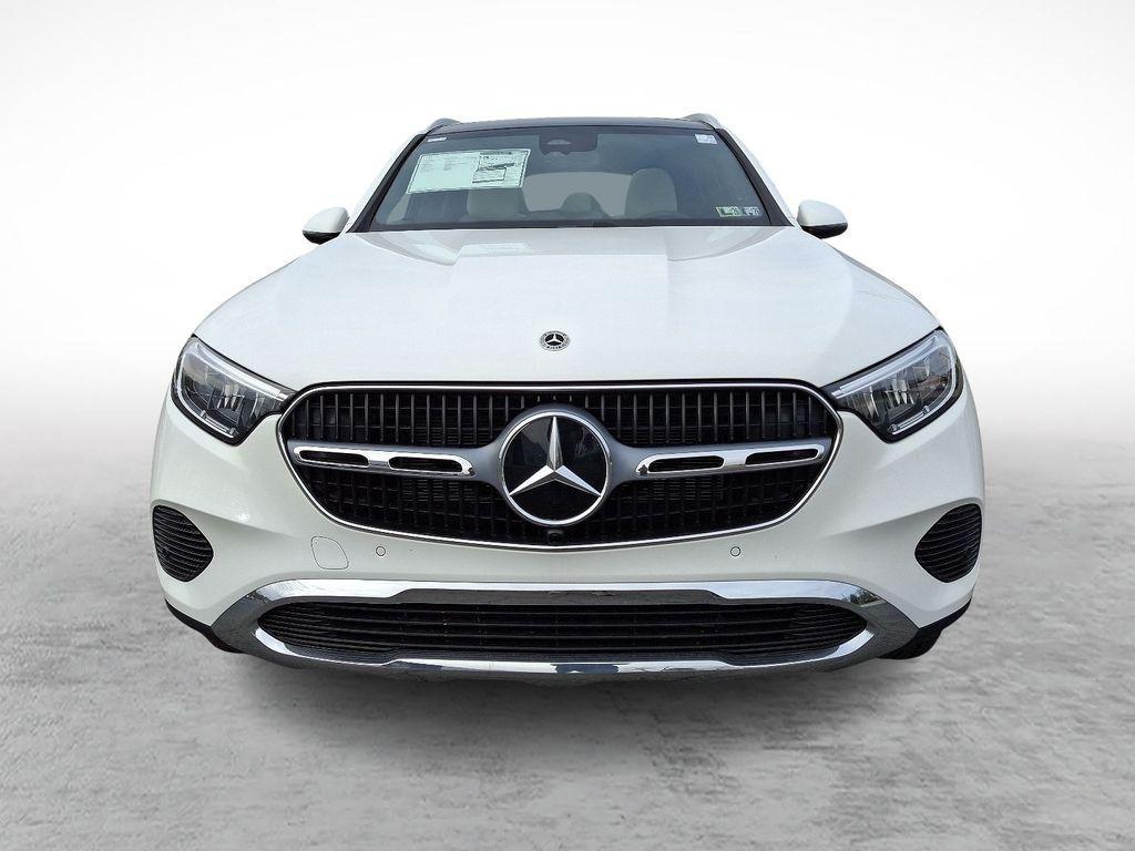 new 2025 Mercedes-Benz GLC 300 car, priced at $54,515