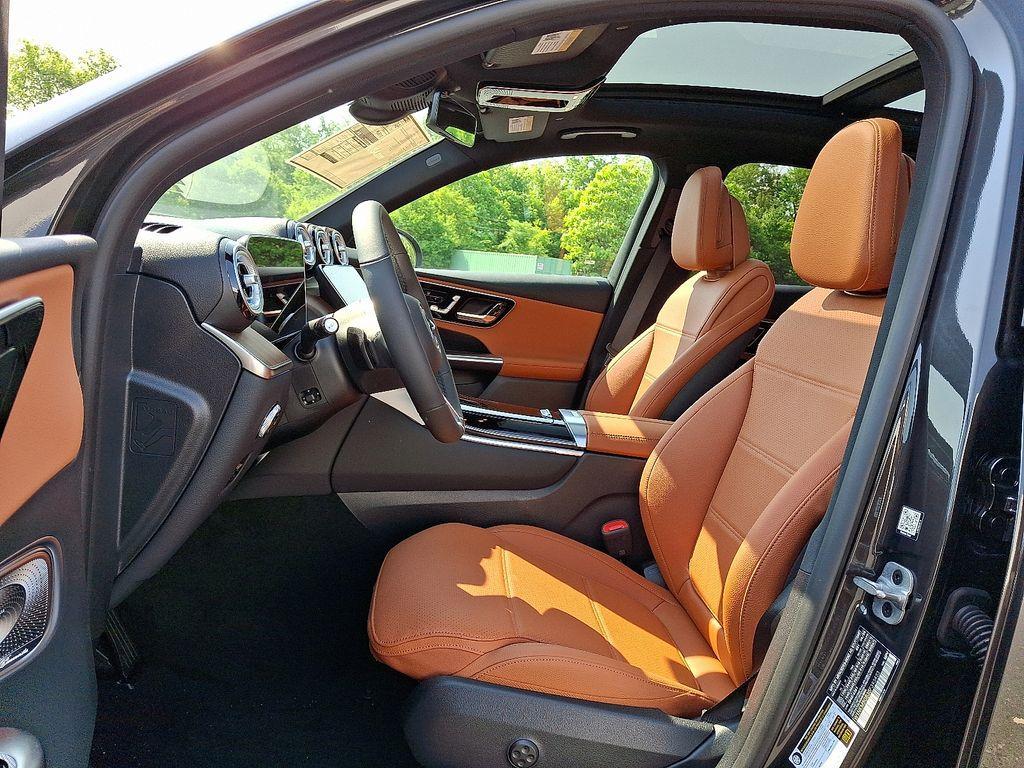 new 2025 Mercedes-Benz GLC 350e car, priced at $65,200