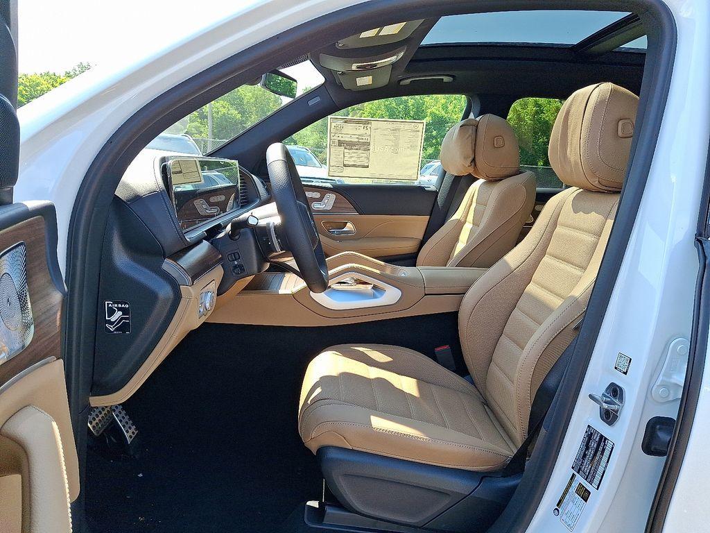new 2025 Mercedes-Benz GLS 450 car, priced at $105,145