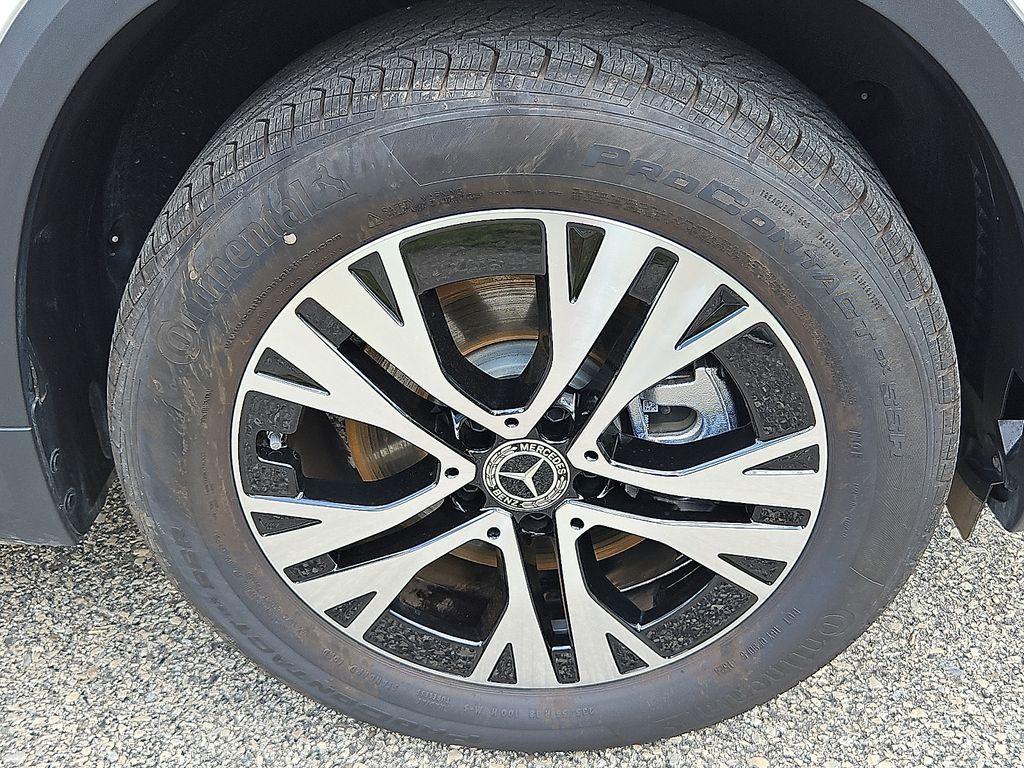 used 2025 Mercedes-Benz GLA 250 car, priced at $45,187