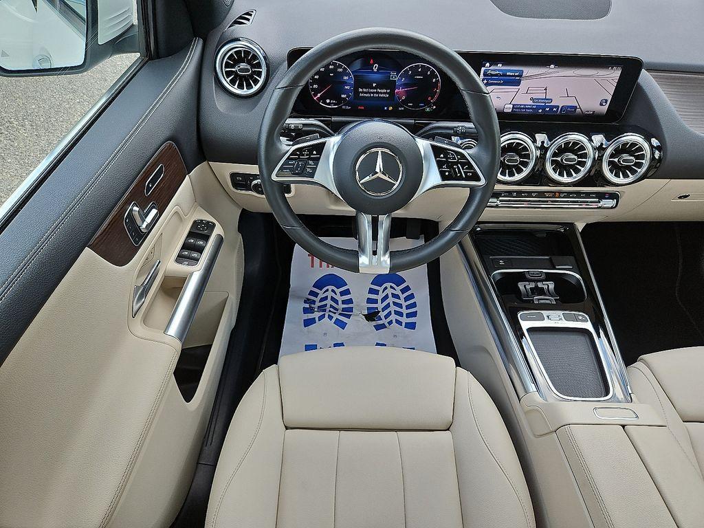 used 2025 Mercedes-Benz GLA 250 car, priced at $45,187
