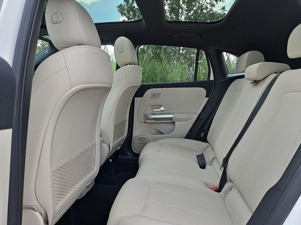 used 2025 Mercedes-Benz GLA 250 car, priced at $45,187