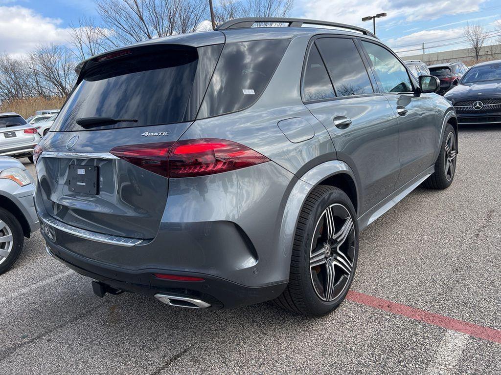 new 2025 Mercedes-Benz GLE 450 car, priced at $82,475