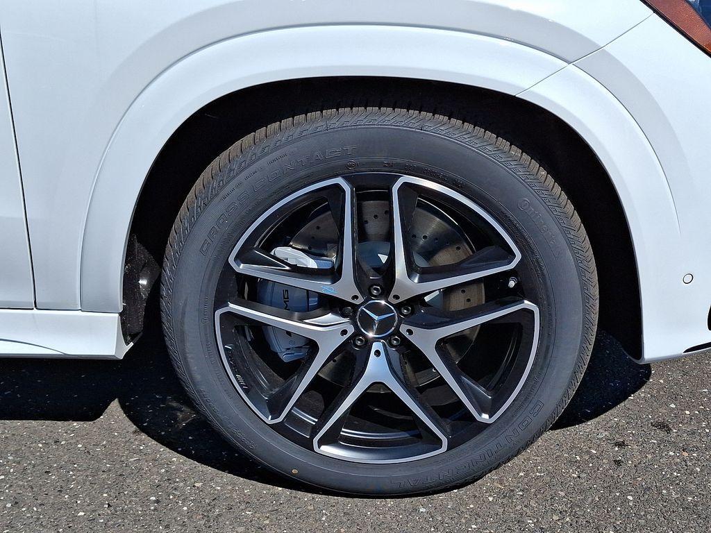 new 2025 Mercedes-Benz AMG GLE 53 car, priced at $106,685