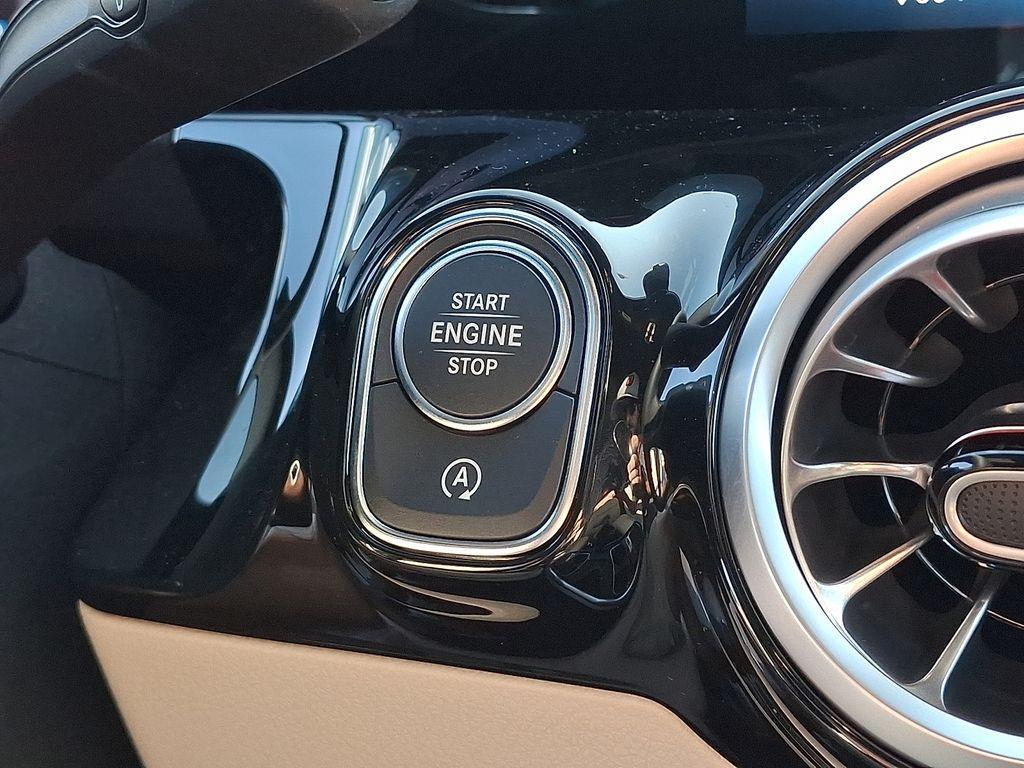 new 2026 Mercedes-Benz GLA 250 car, priced at $50,995