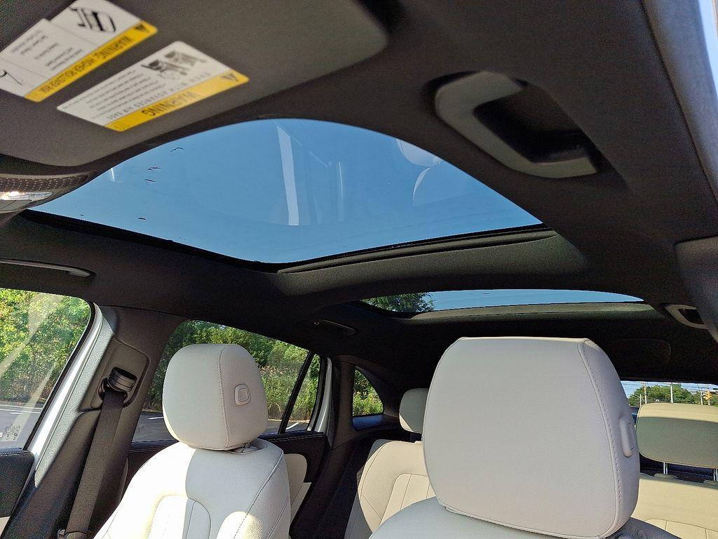 new 2026 Mercedes-Benz GLA 250 car, priced at $50,995