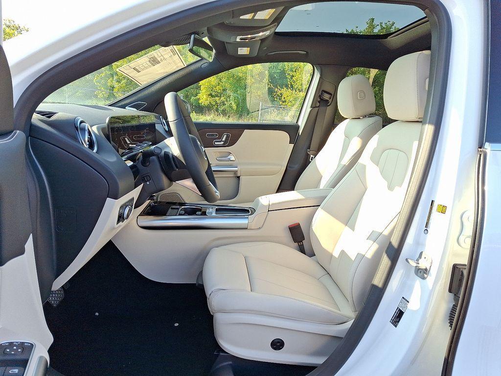 new 2026 Mercedes-Benz GLA 250 car, priced at $50,995