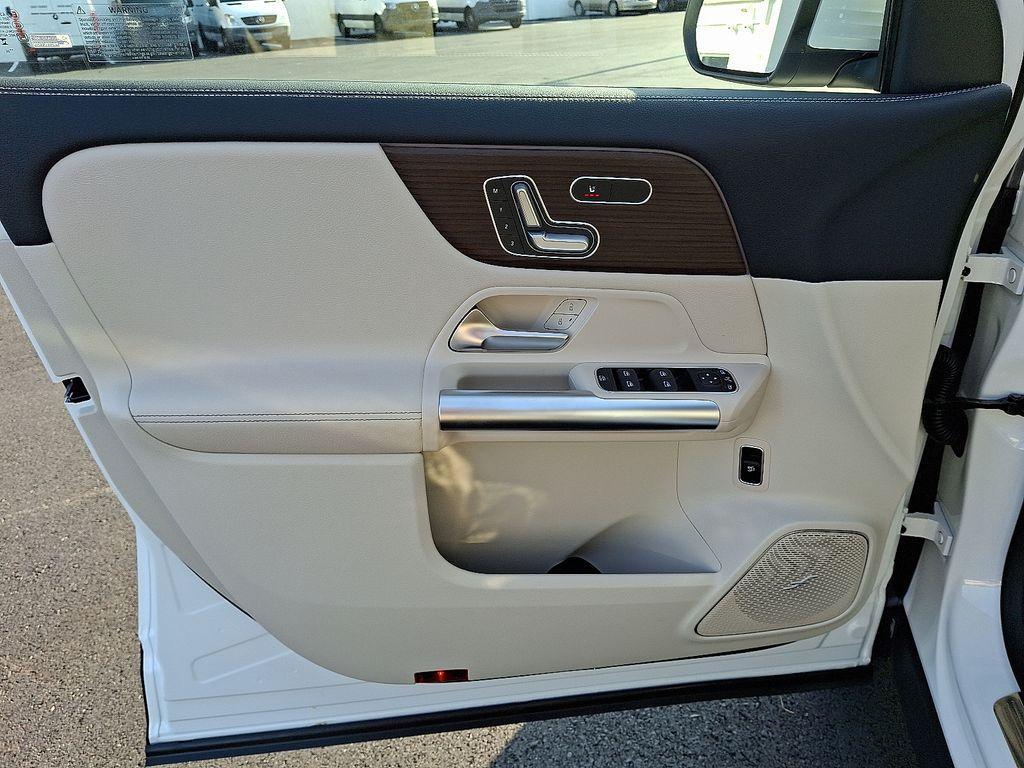 new 2026 Mercedes-Benz GLA 250 car, priced at $50,995