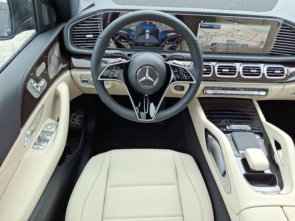 new 2025 Mercedes-Benz GLE 450e car, priced at $82,635
