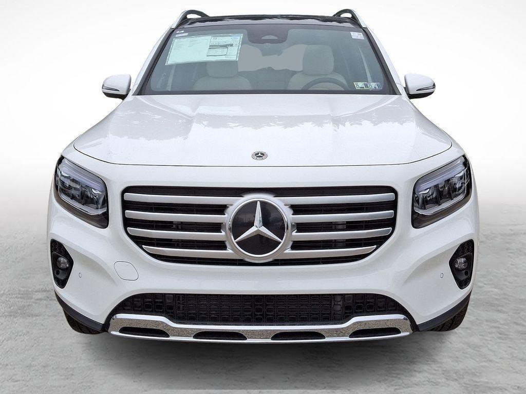 new 2025 Mercedes-Benz GLB 250 car, priced at $52,595