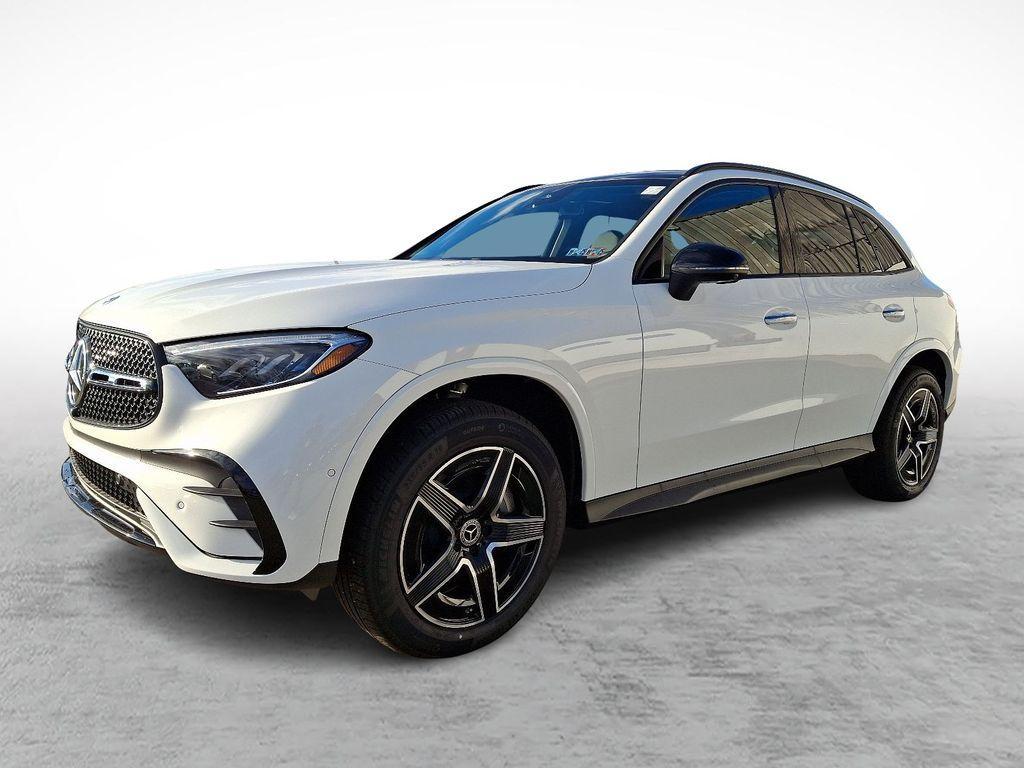 new 2025 Mercedes-Benz GLC 300 car, priced at $60,035