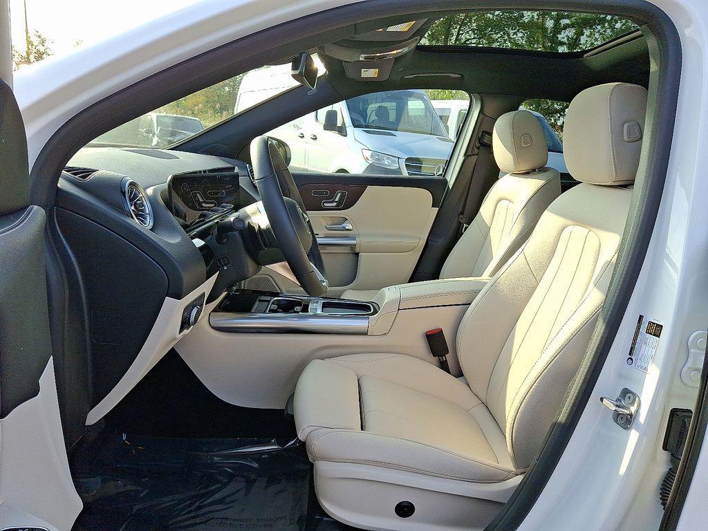 used 2025 Mercedes-Benz GLA 250 car, priced at $42,106