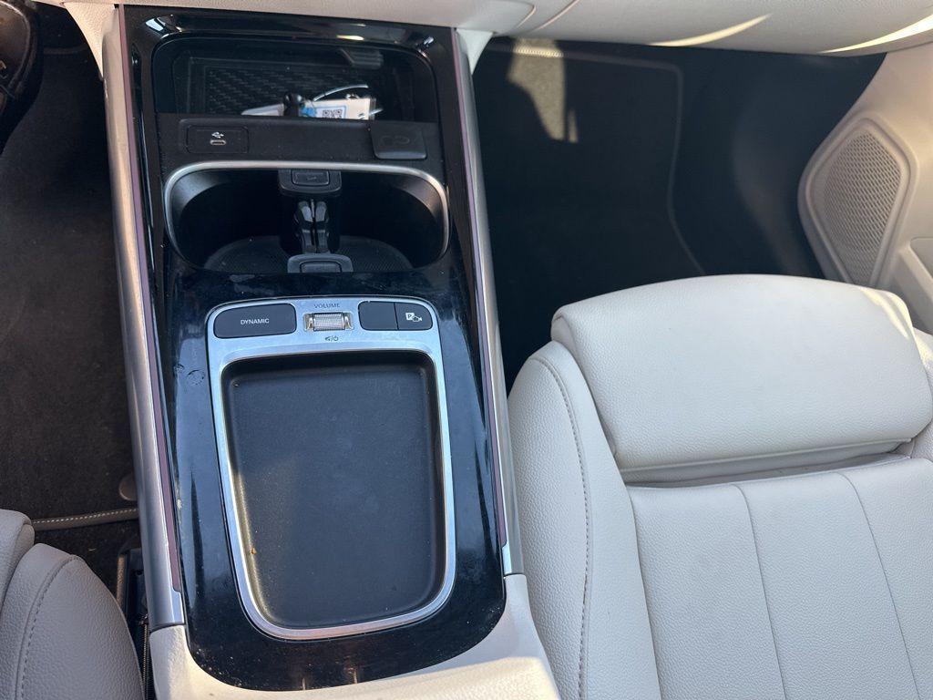 used 2025 Mercedes-Benz GLA 250 car, priced at $44,724