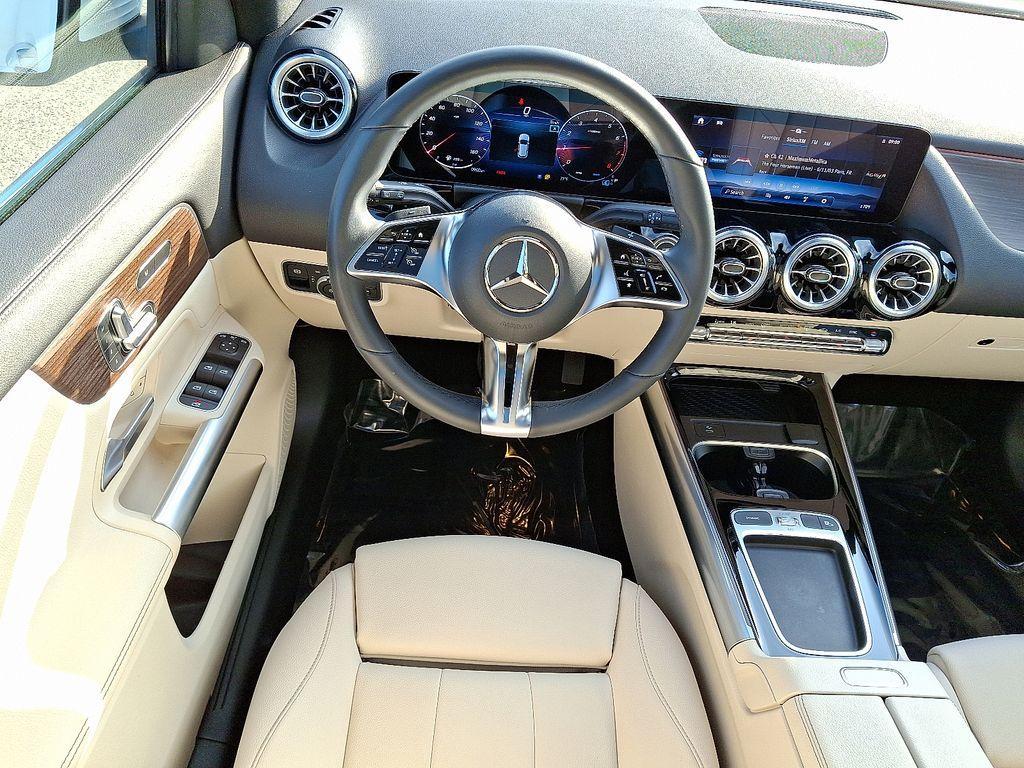 used 2025 Mercedes-Benz GLA 250 car, priced at $42,106