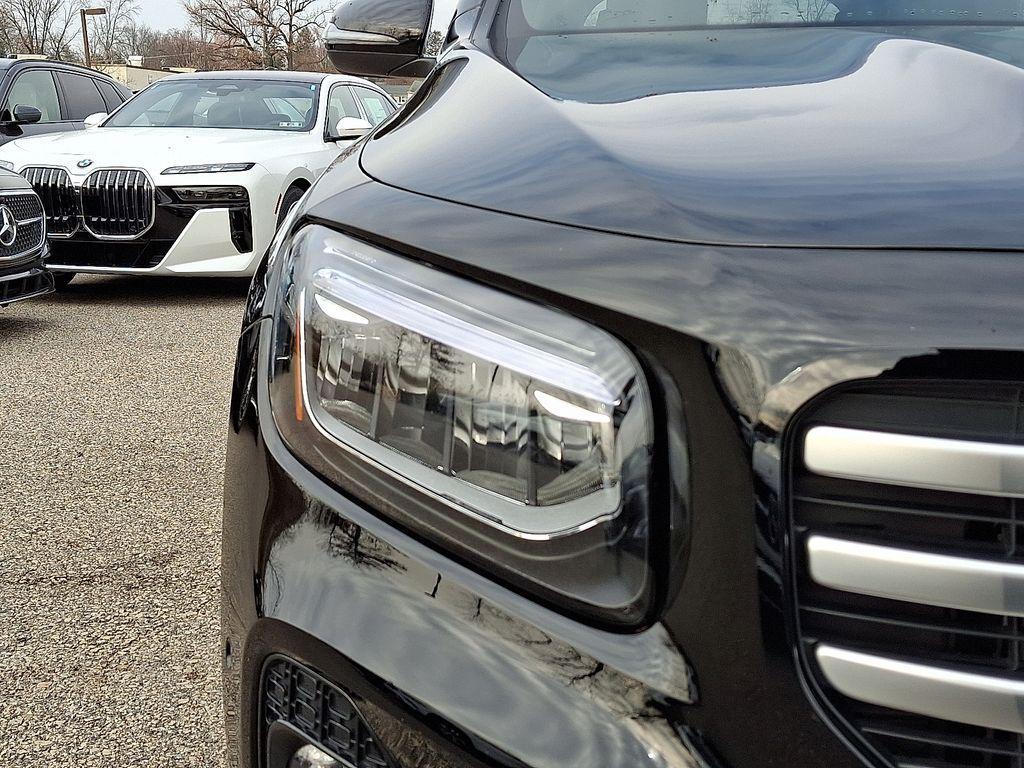 used 2025 Mercedes-Benz GLB 250 car, priced at $44,218