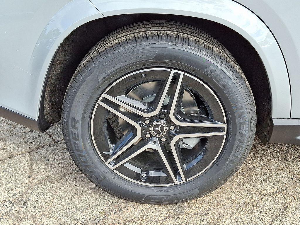 new 2026 Mercedes-Benz GLE 450 car, priced at $84,385