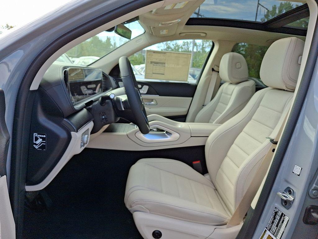 new 2026 Mercedes-Benz GLE 450 car, priced at $84,385