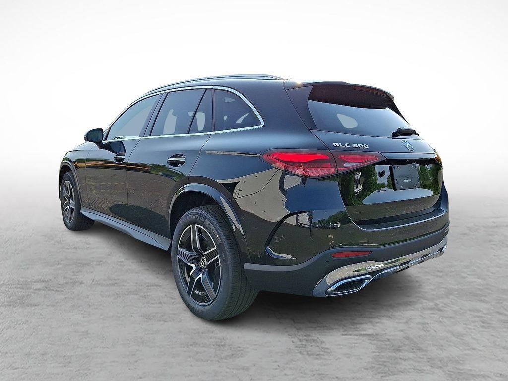 new 2025 Mercedes-Benz GLC 300 car, priced at $60,570