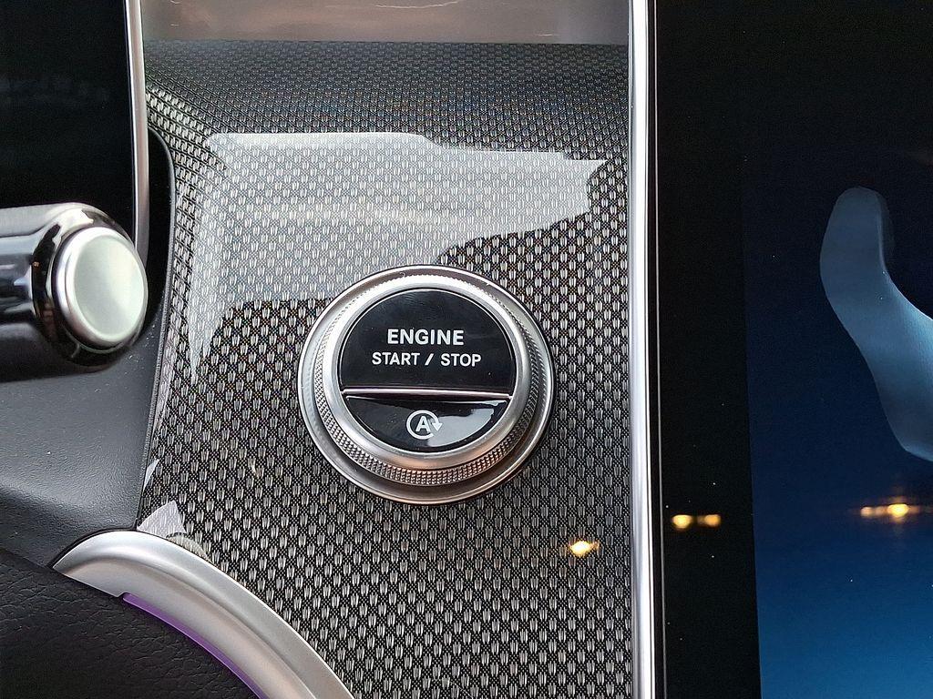 new 2025 Mercedes-Benz GLC 300 car, priced at $68,865