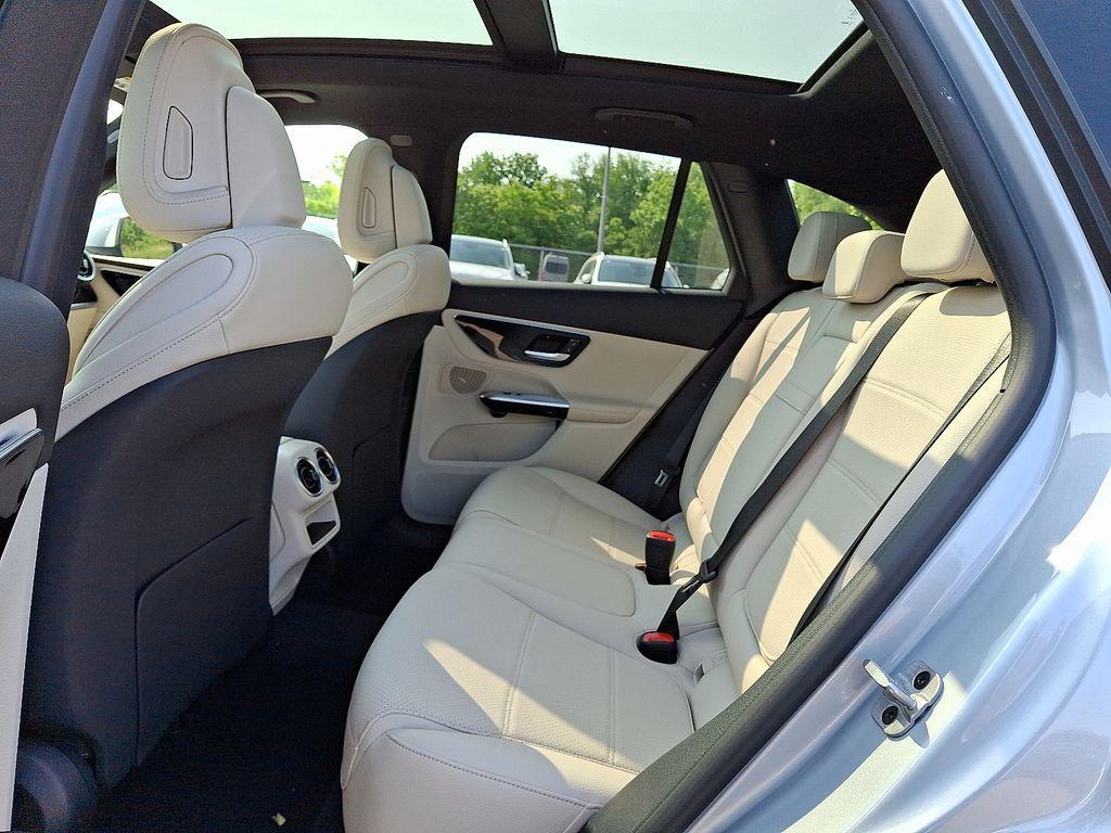 new 2025 Mercedes-Benz GLC 300 car, priced at $54,650