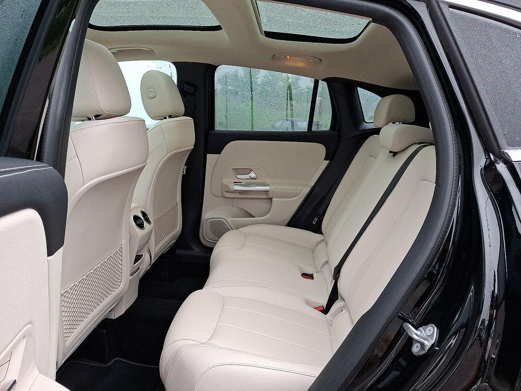 used 2022 Mercedes-Benz GLA 250 car, priced at $32,494