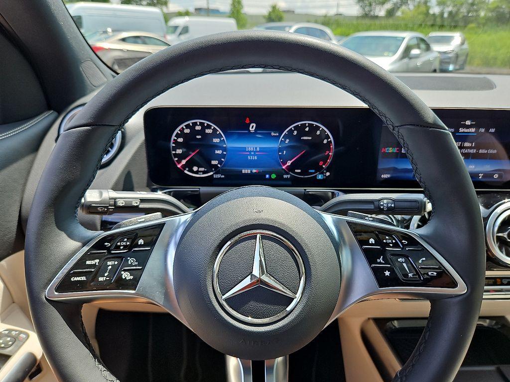 used 2025 Mercedes-Benz GLA 250 car, priced at $46,015