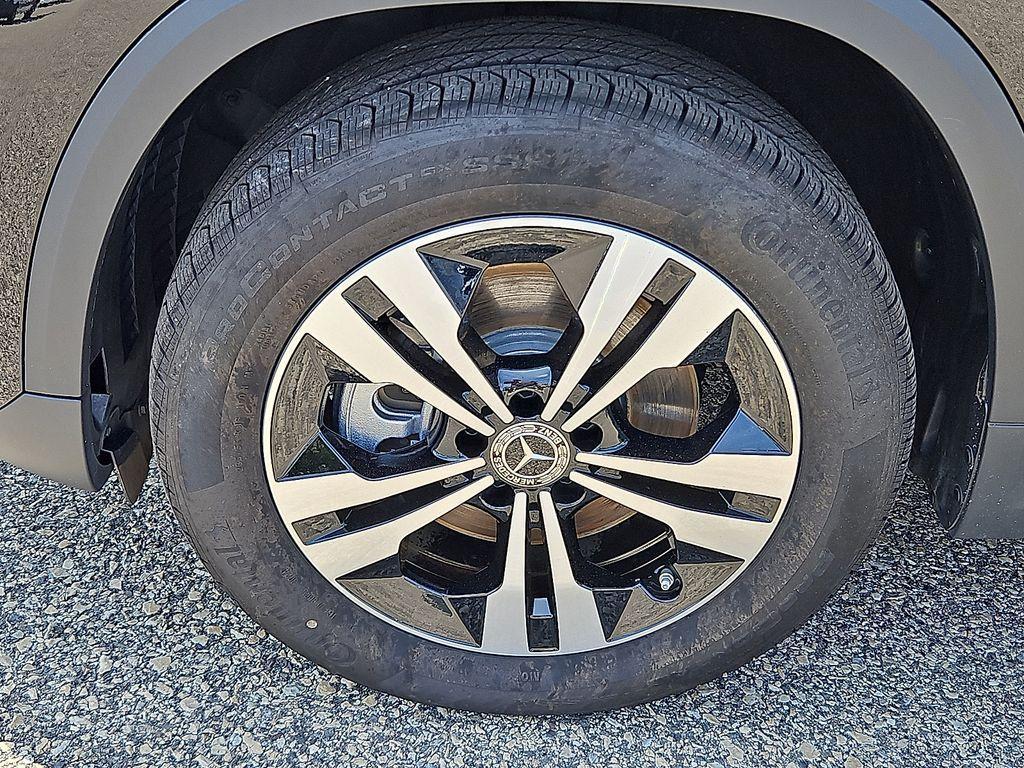 used 2025 Mercedes-Benz GLA 250 car, priced at $46,015
