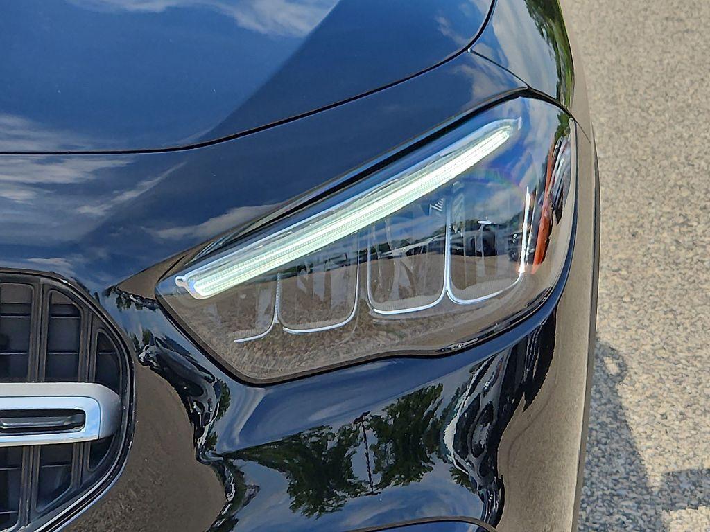 used 2025 Mercedes-Benz GLA 250 car, priced at $46,015