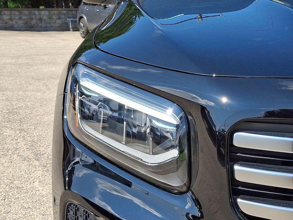 used 2025 Mercedes-Benz GLB 250 car, priced at $44,772