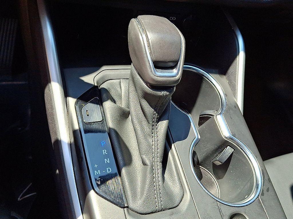 used 2022 Toyota Highlander car, priced at $37,435