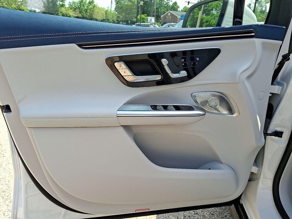new 2025 Mercedes-Benz EQE 350 car, priced at $85,675